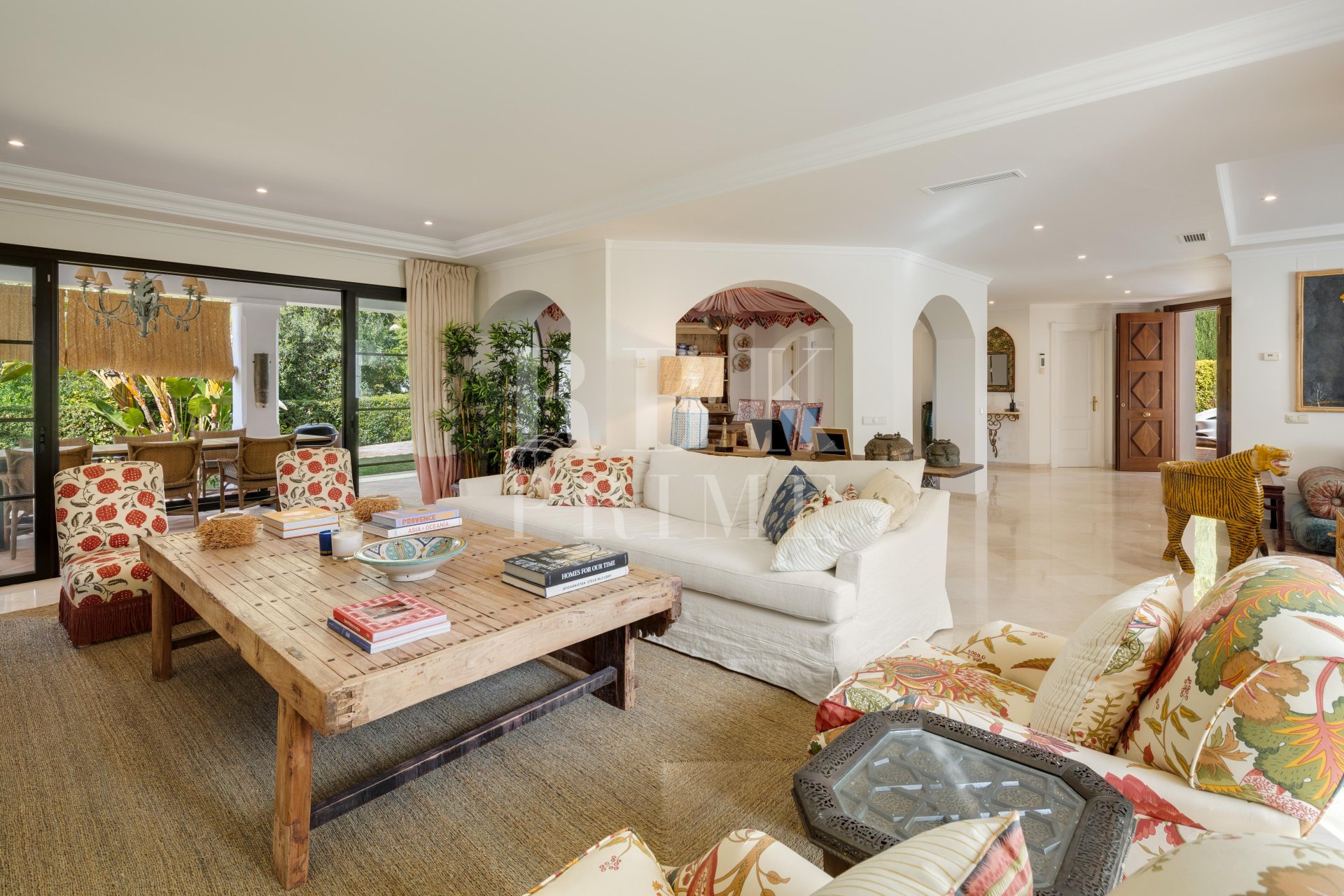Resale - Villa -
Malaga - Benahavís