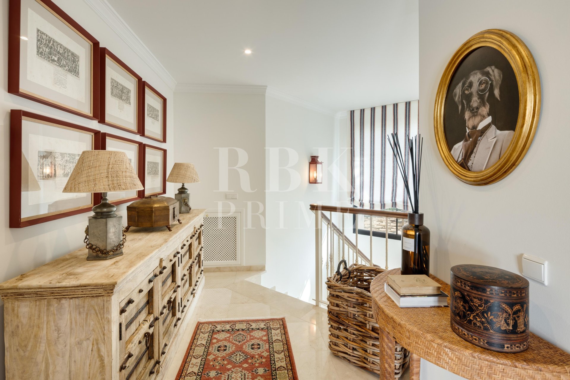 Resale - Villa -
Malaga - Benahavís