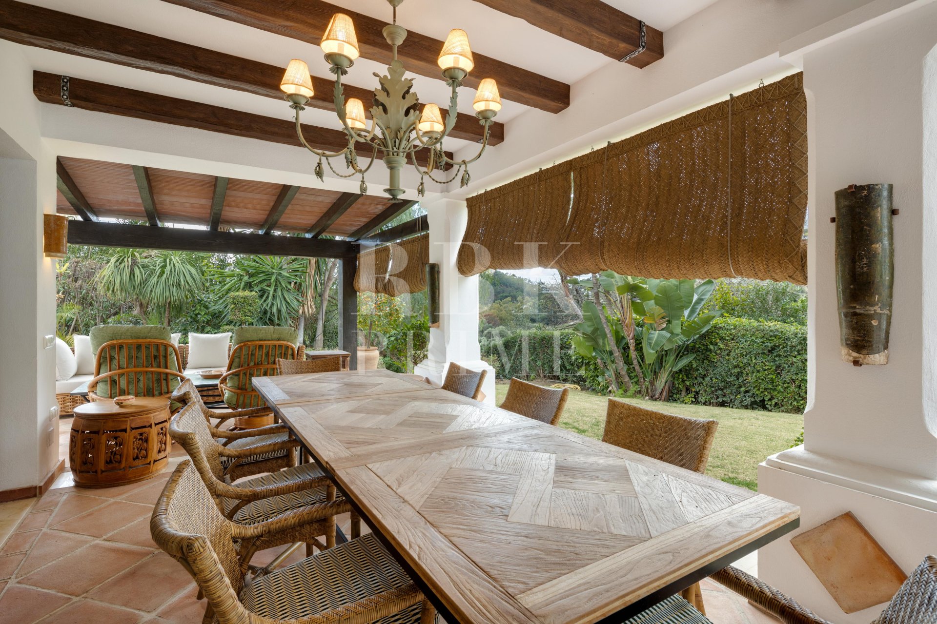 Resale - Villa -
Malaga - Benahavís