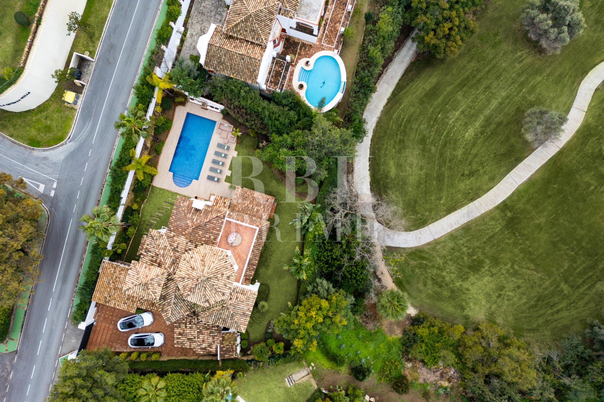 Resale - Villa -
Malaga - Benahavís