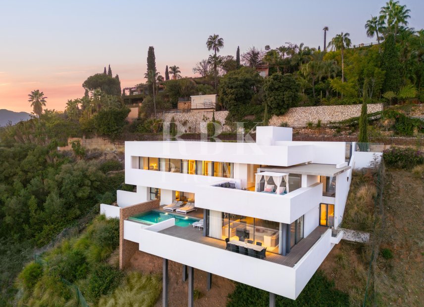 Resale - Villa -
Malaga - Benahavís