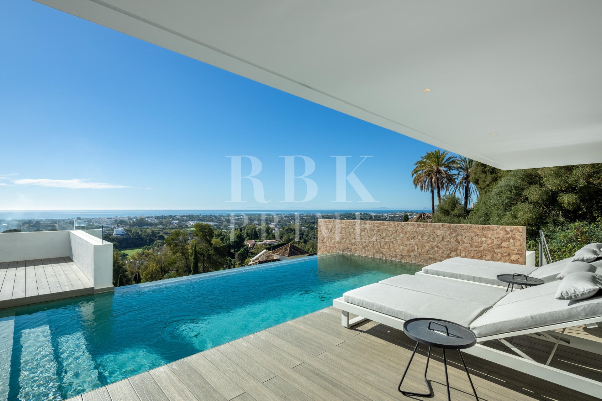 Resale - Villa -
Malaga - Benahavís