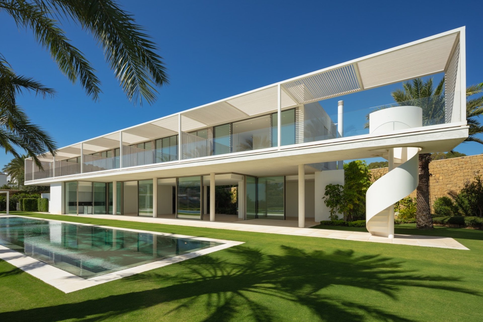Resale - Villa -
Malaga - Casares