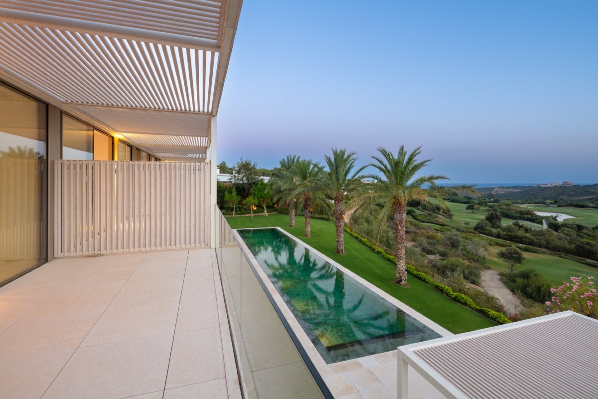 Resale - Villa -
Malaga - Casares