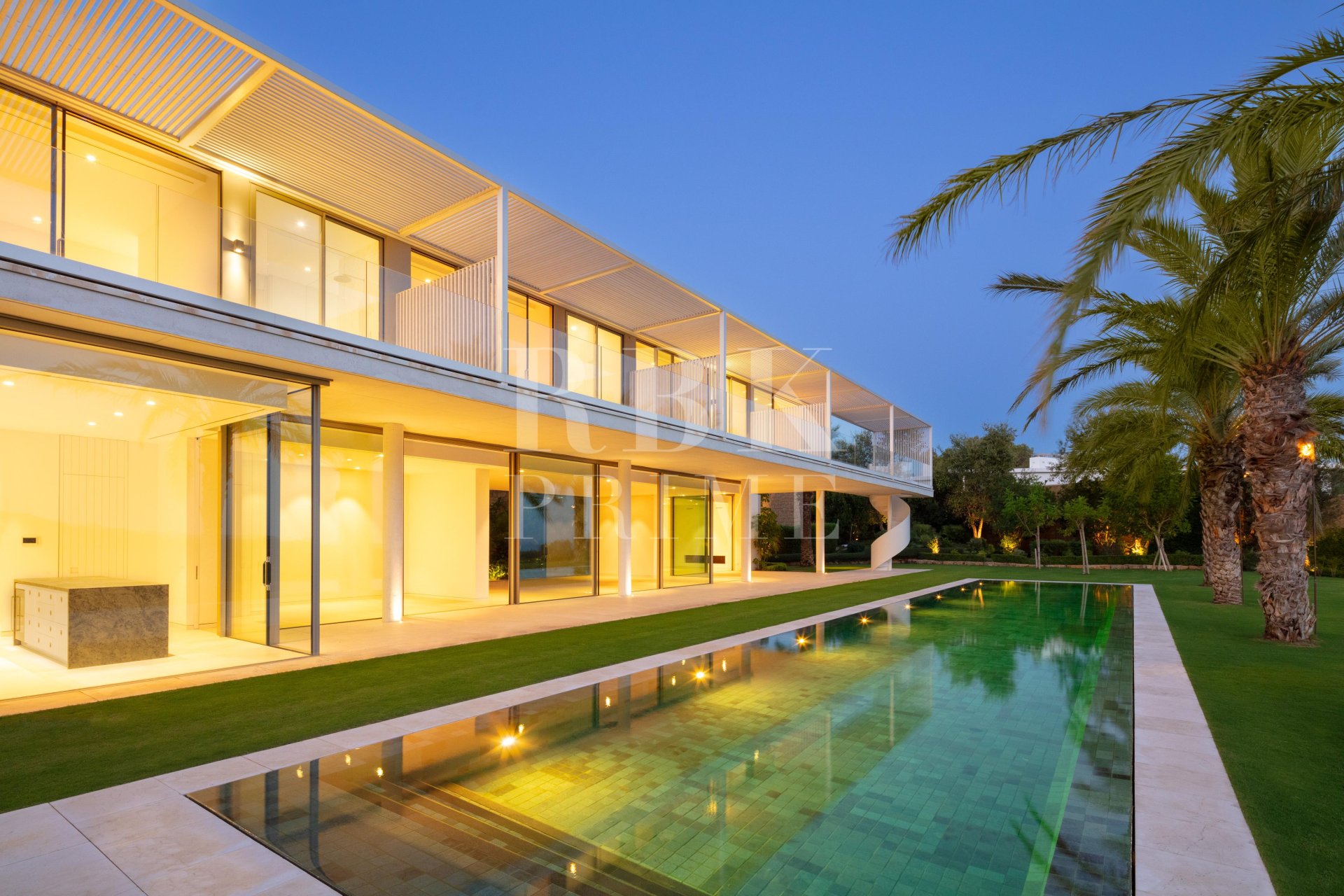 Resale - Villa -
Malaga - Casares