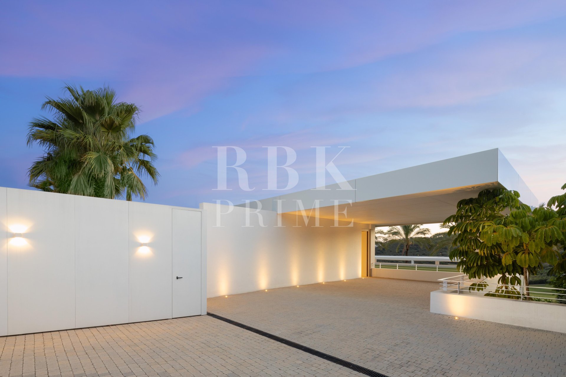 Resale - Villa -
Malaga - Casares