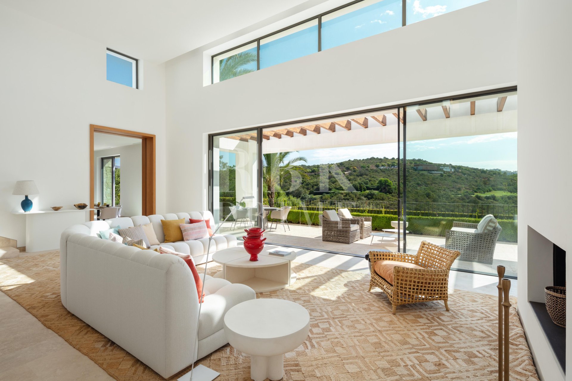 Resale - Villa -
Malaga - Casares