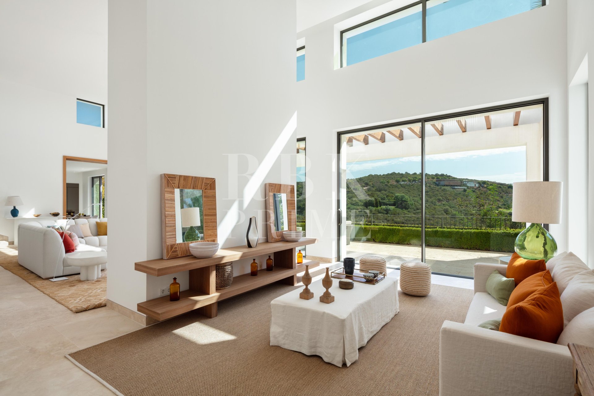 Resale - Villa -
Malaga - Casares