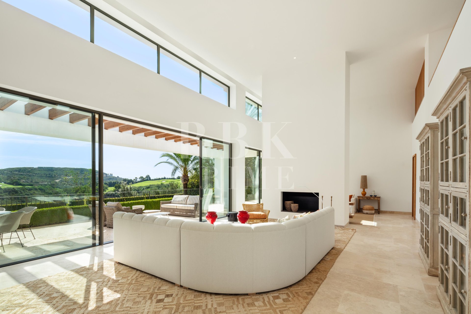 Resale - Villa -
Malaga - Casares