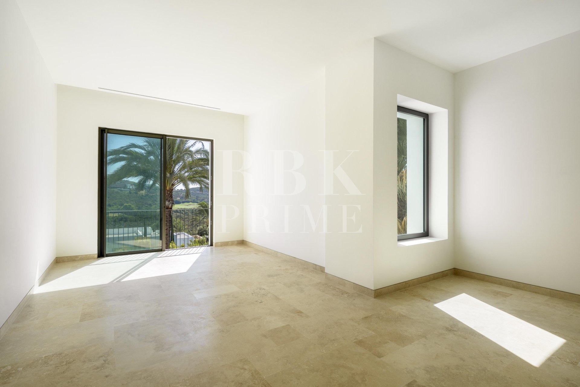 Resale - Villa -
Malaga - Casares