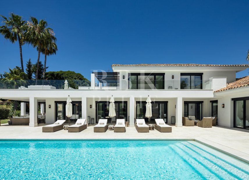 Resale - Villa -
Malaga - Nueva Andalucía