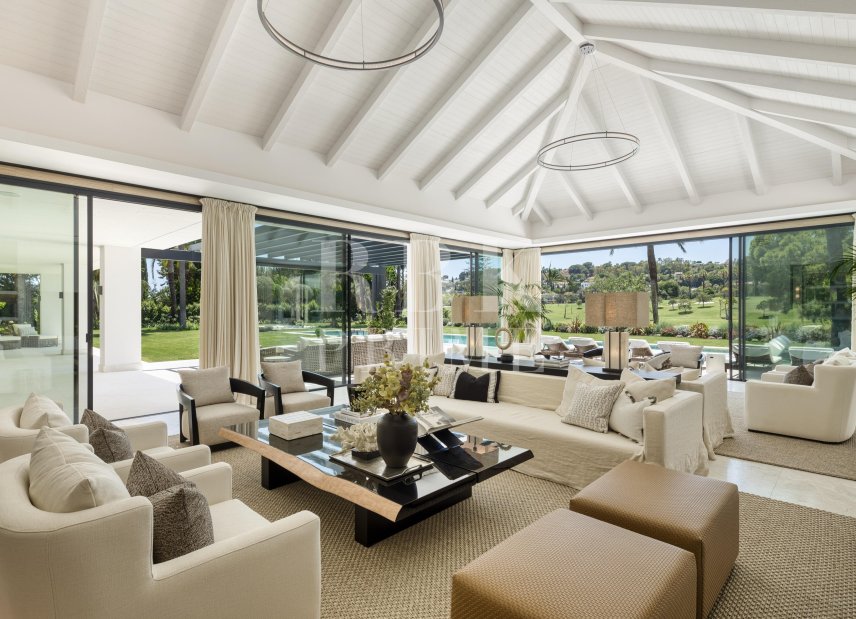Resale - Villa -
Malaga - Nueva Andalucía