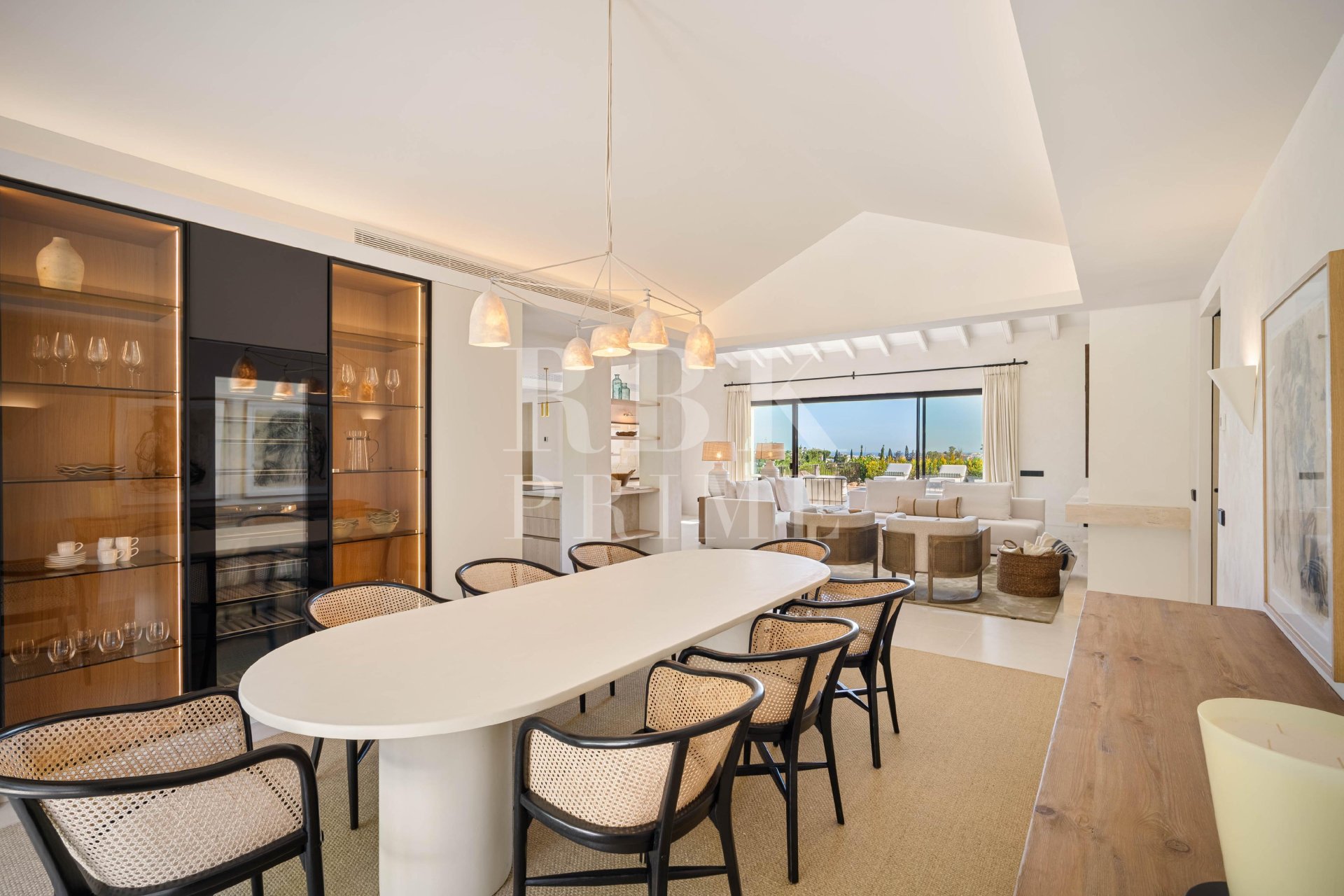 Resale - Villa -
Malaga - Nueva Andalucía
