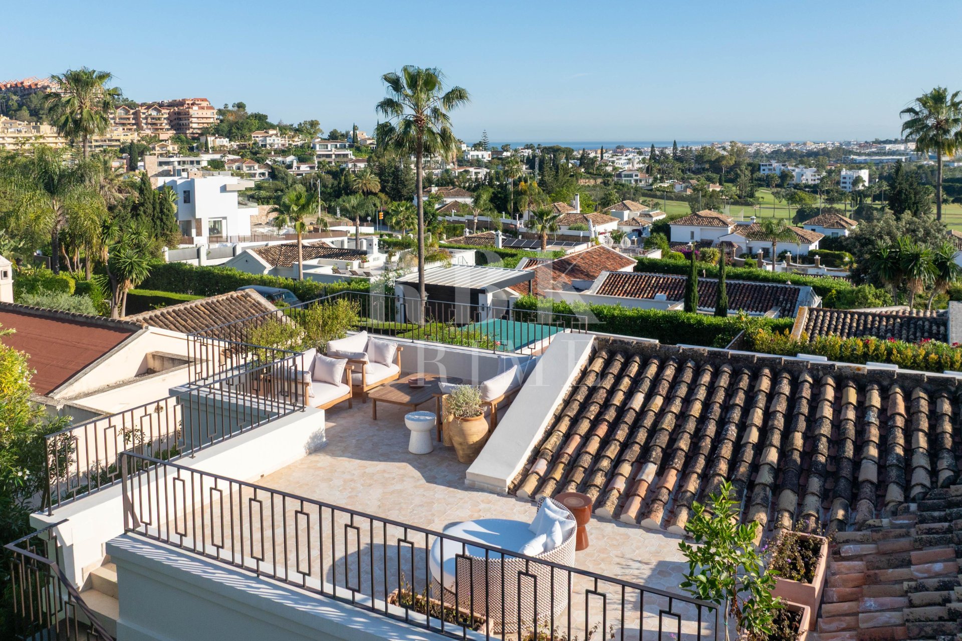 Resale - Villa -
Malaga - Nueva Andalucía