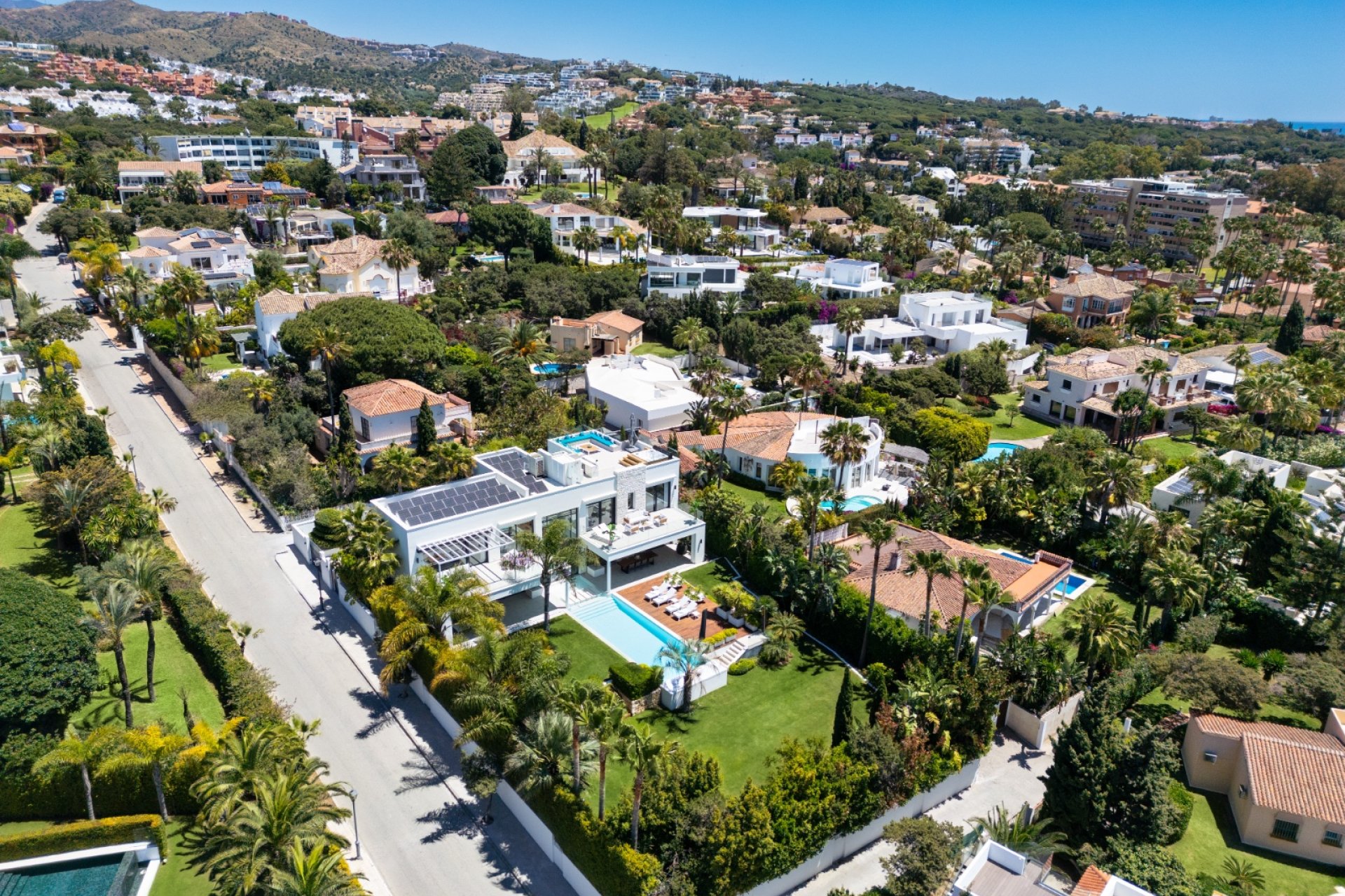 Resale - Villa -
Marbella - East Marbella