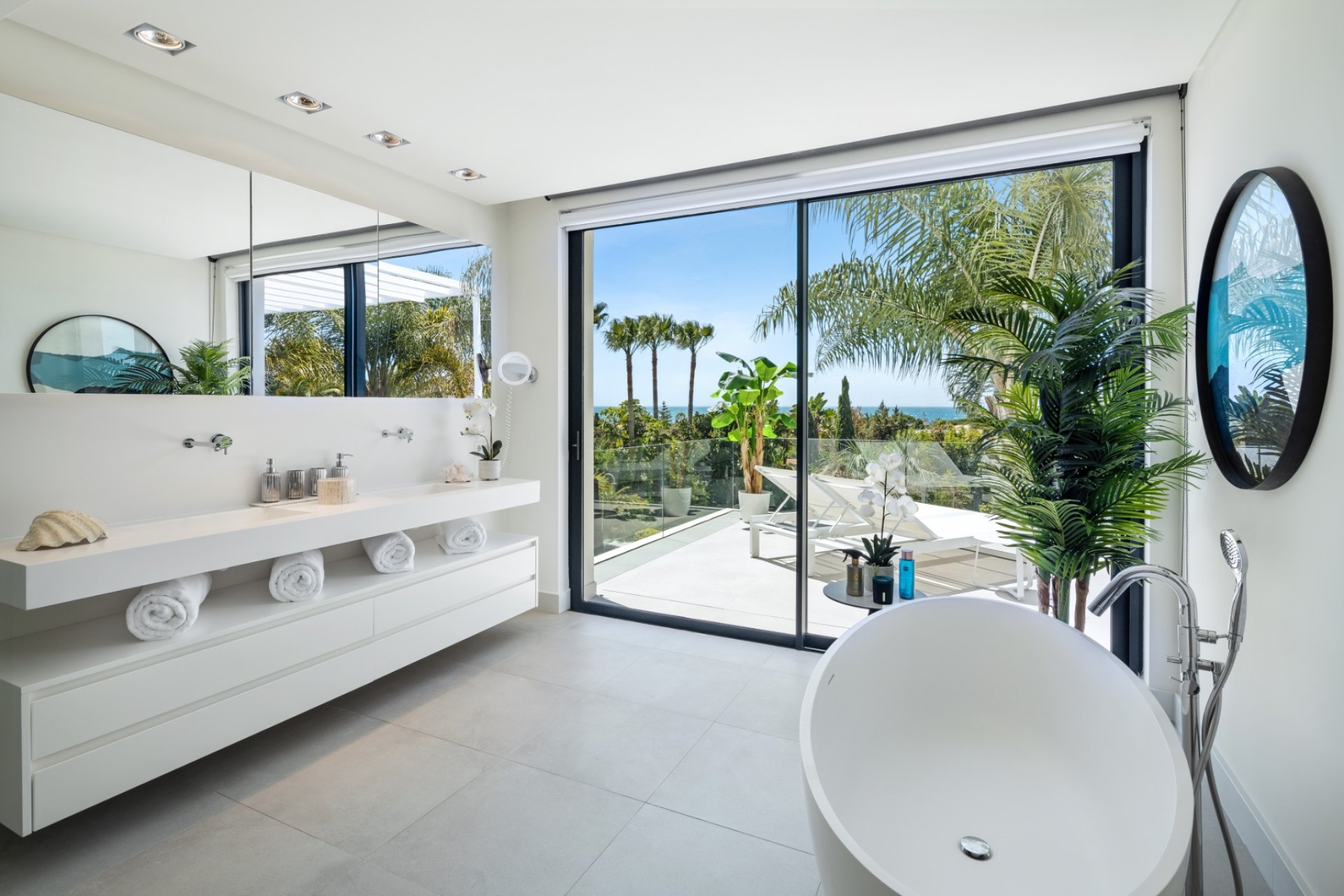 Resale - Villa -
Marbella - East Marbella