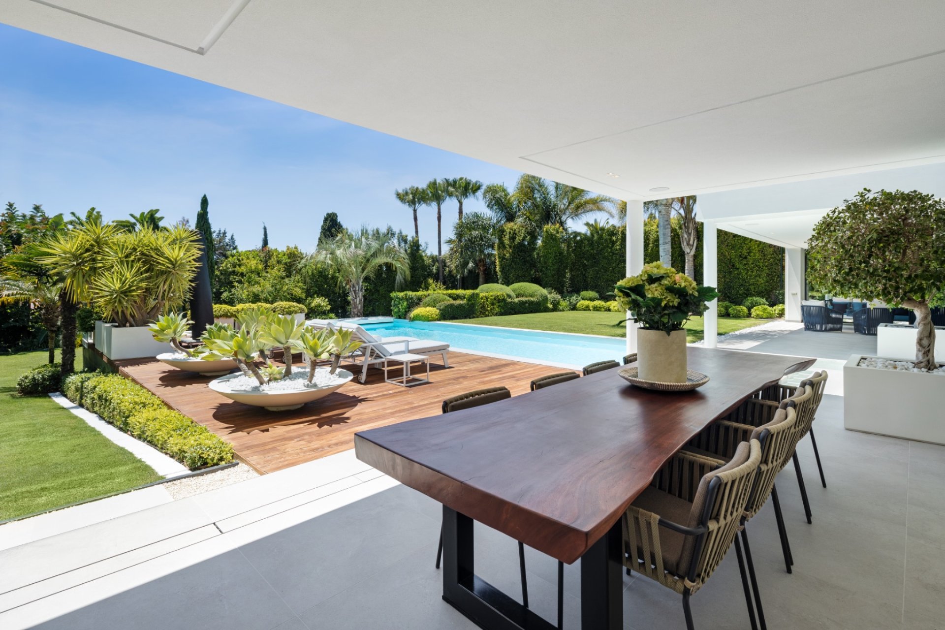Resale - Villa -
Marbella - East Marbella
