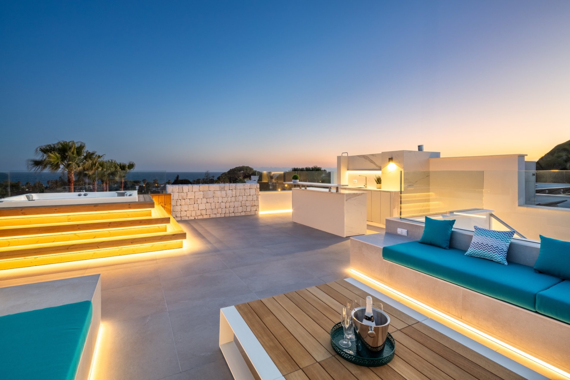 Resale - Villa -
Marbella - East Marbella