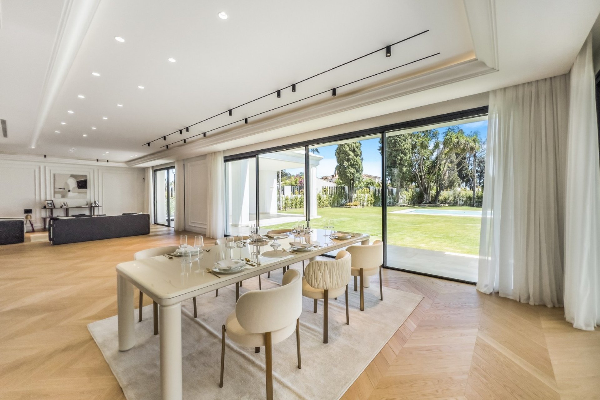 Resale - Villa -
Marbella - Golden Mile