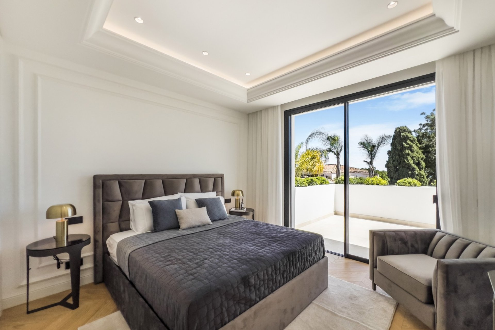 Resale - Villa -
Marbella - Golden Mile