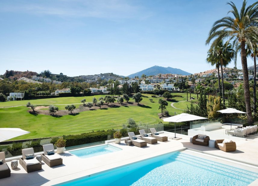 Resale - Villa -
Marbella - Los Naranjos de Marbella
