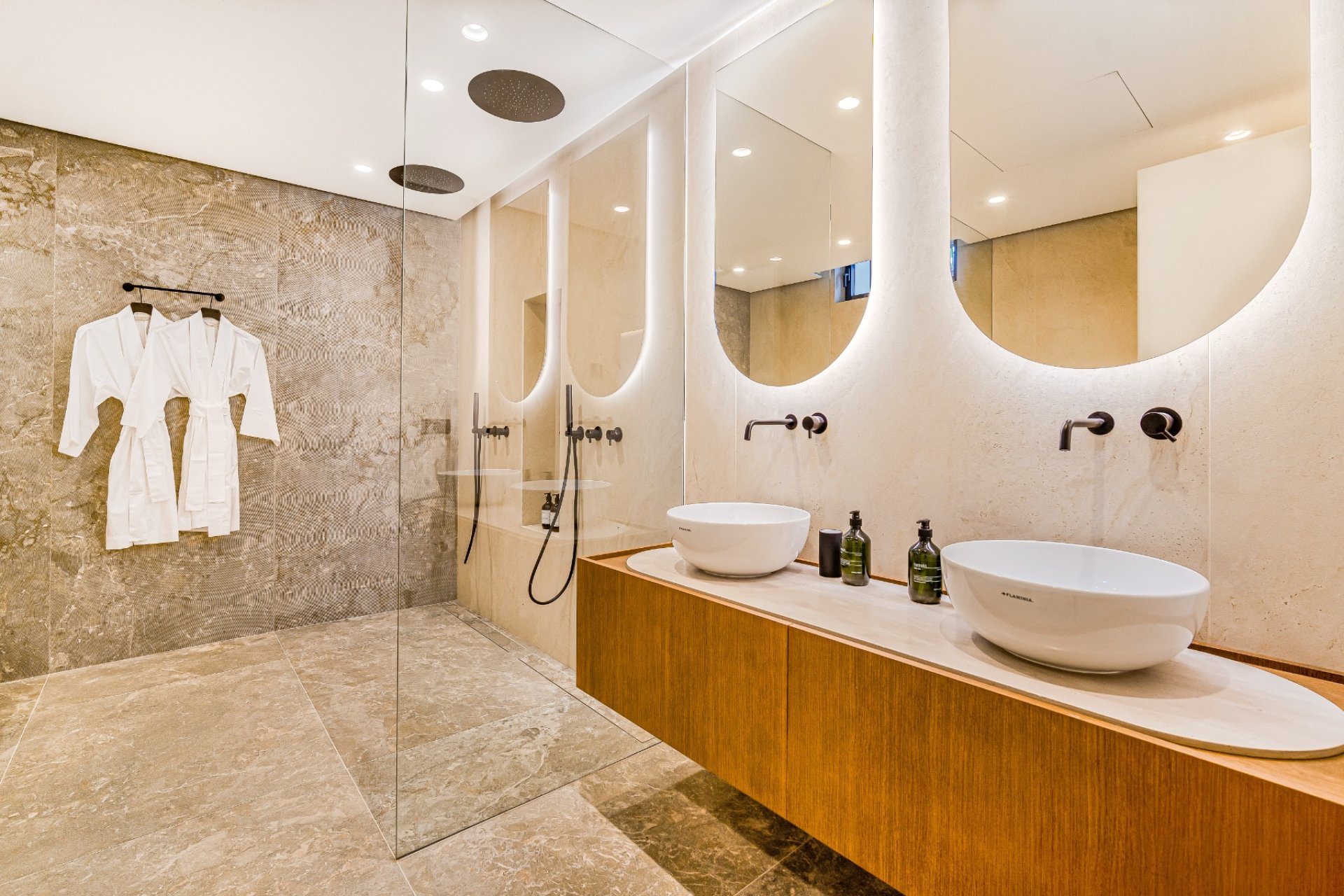 Resale - Villa -
Marbella - Nagueles