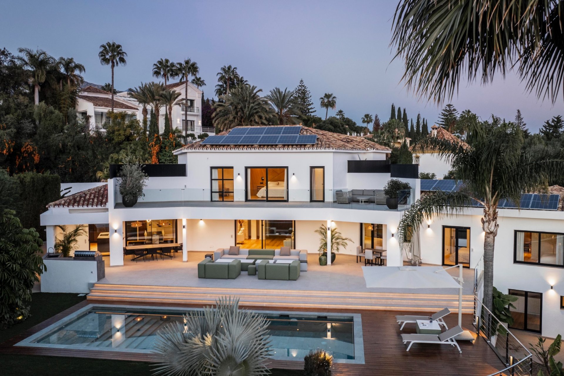 Resale - Villa -
Marbella - Nagueles