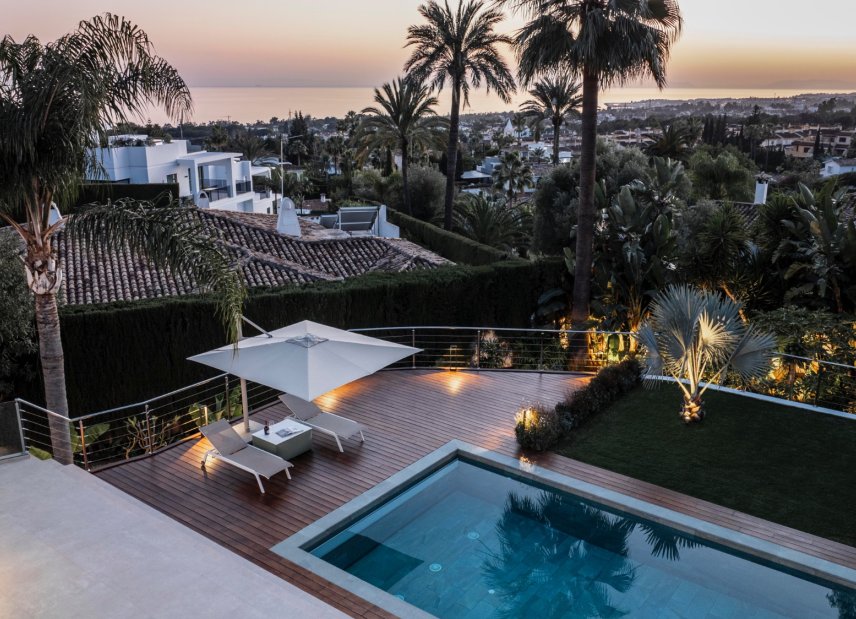 Resale - Villa -
Marbella - Nagueles