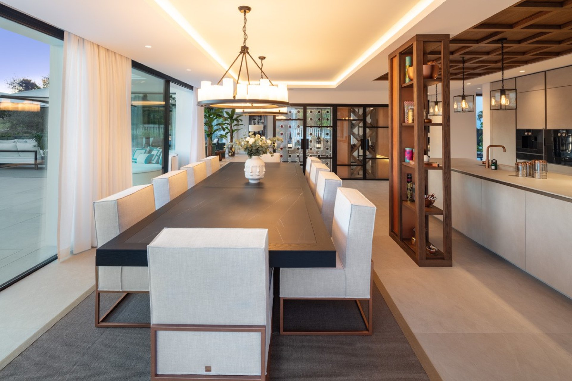 Resale - Villa -
Marbella - Nueva Andalucía