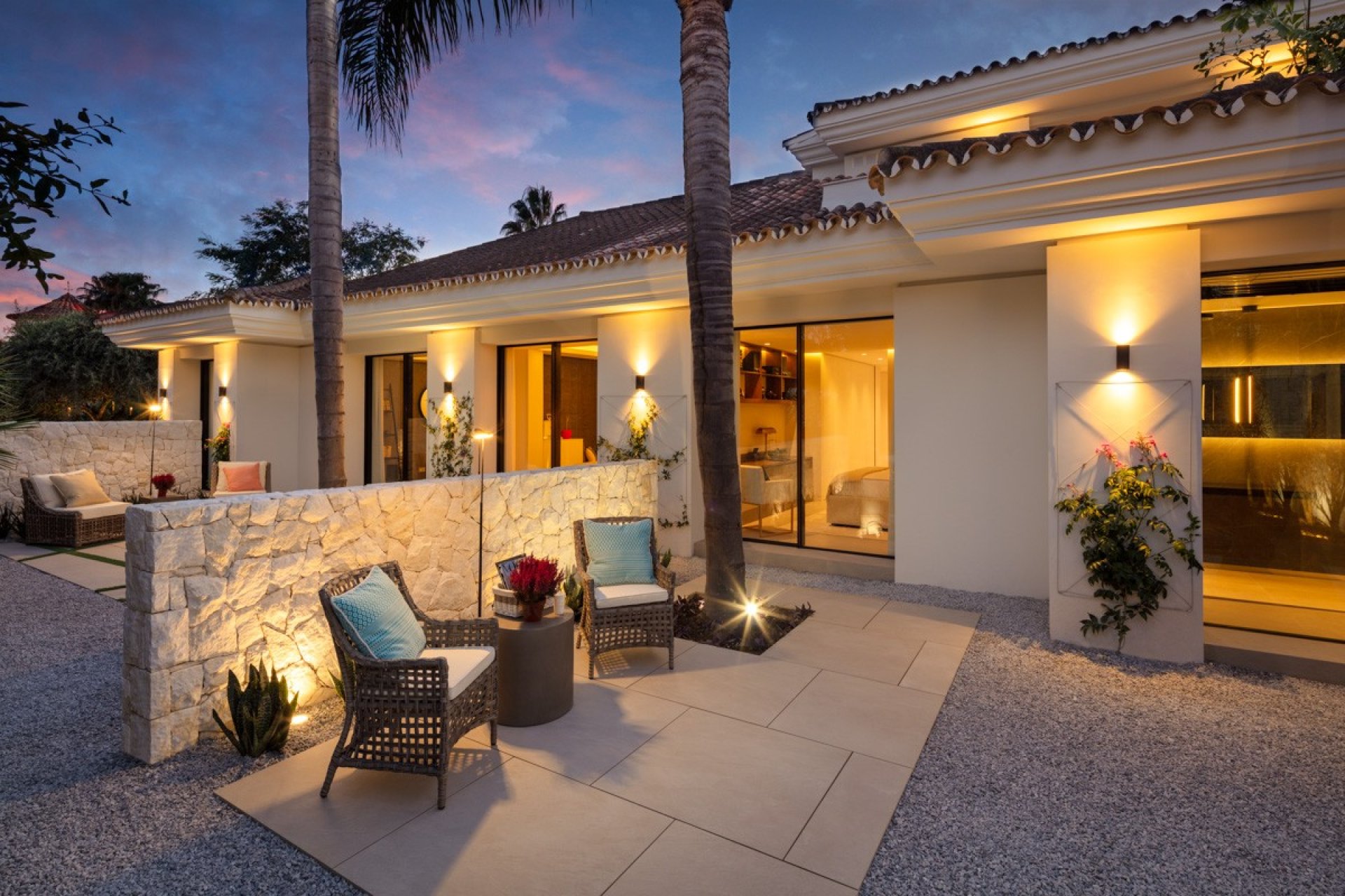 Resale - Villa -
Marbella - Nueva Andalucía