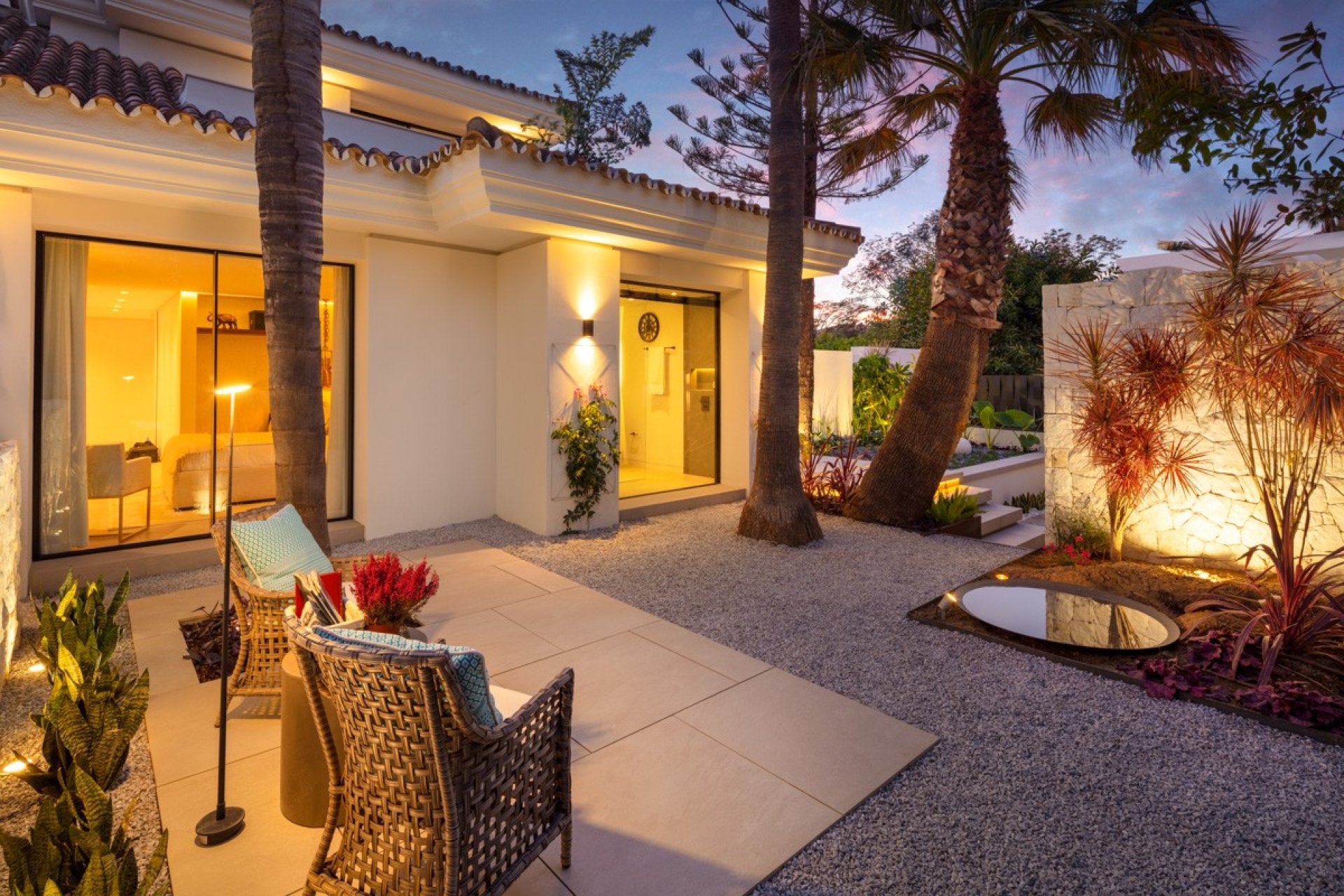 Resale - Villa -
Marbella - Nueva Andalucía
