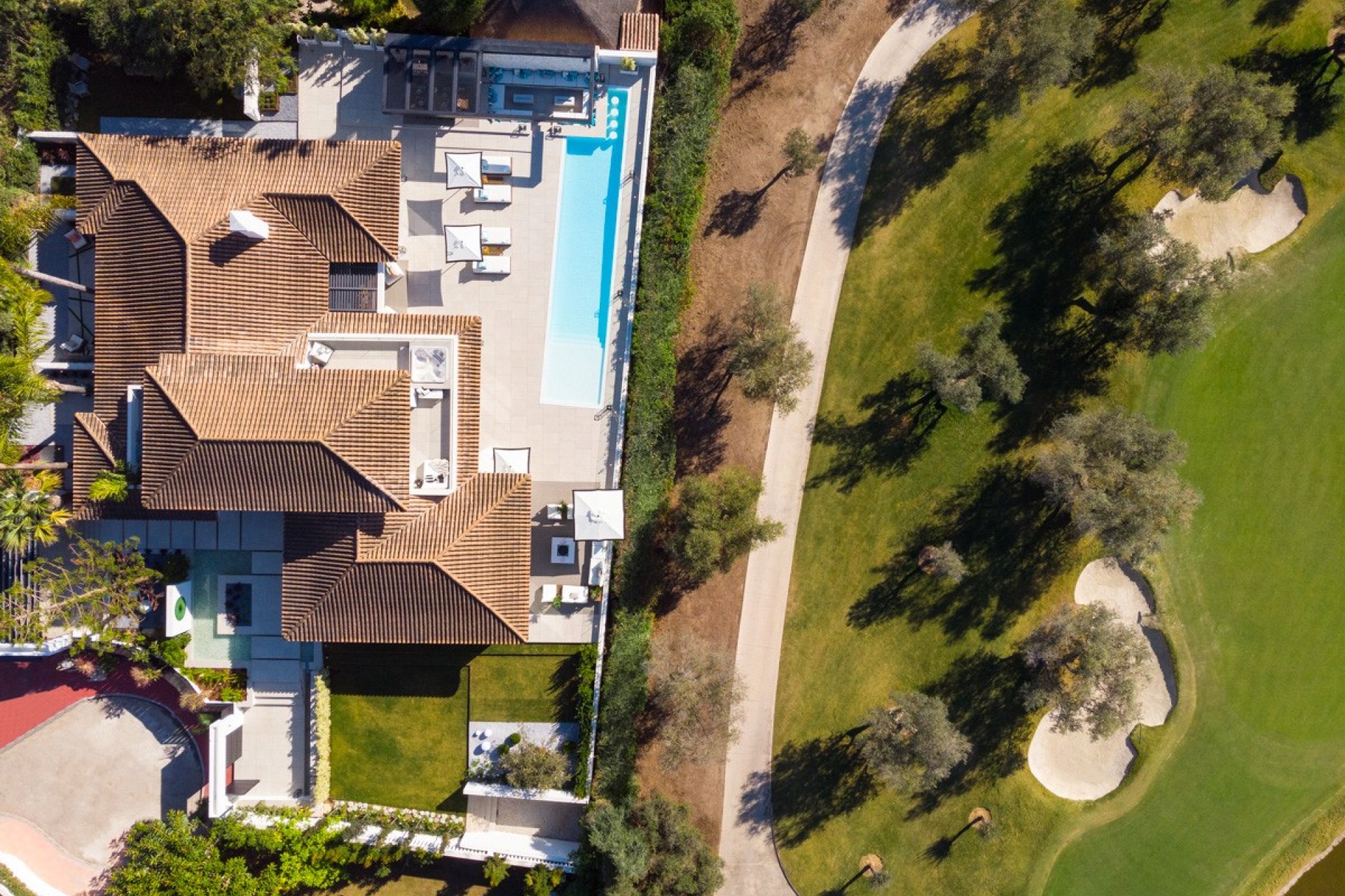 Resale - Villa -
Marbella - Nueva Andalucía