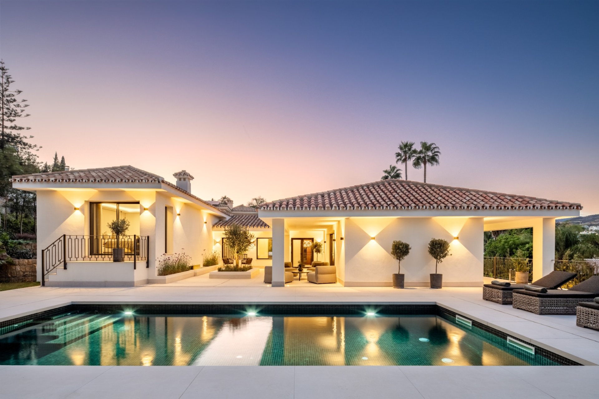 Resale - Villa -
Marbella - Nueva Andalucía