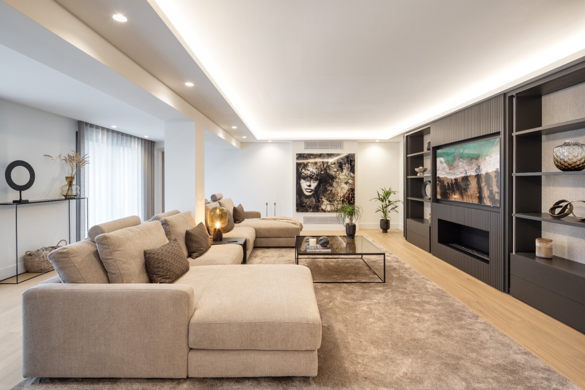 Resale - Villa -
Marbella - Nueva Andalucía