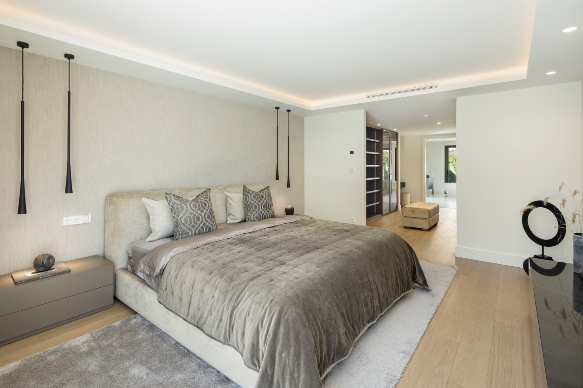 Resale - Villa -
Marbella - Nueva Andalucía