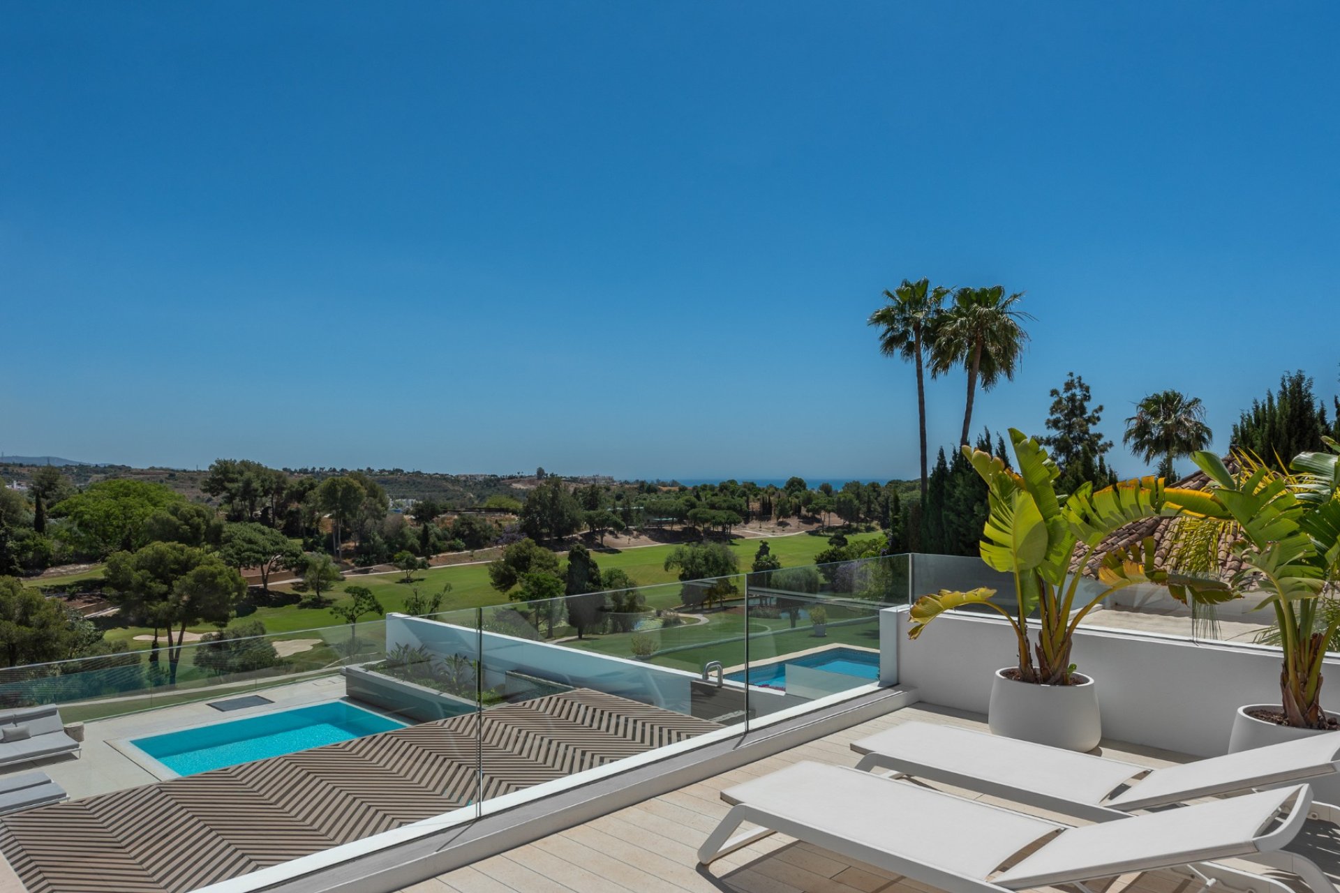 Resale - Villa -
Marbella - Nueva Andalucía