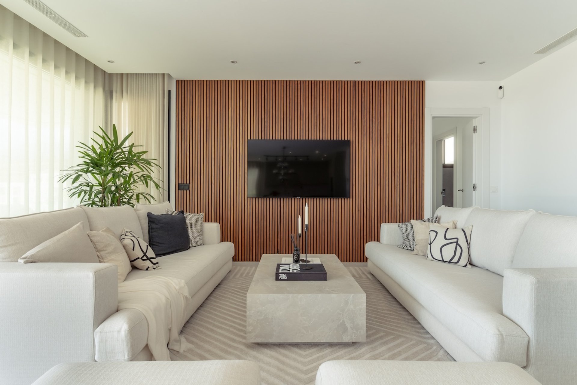 Resale - Villa -
Marbella - Nueva Andalucía