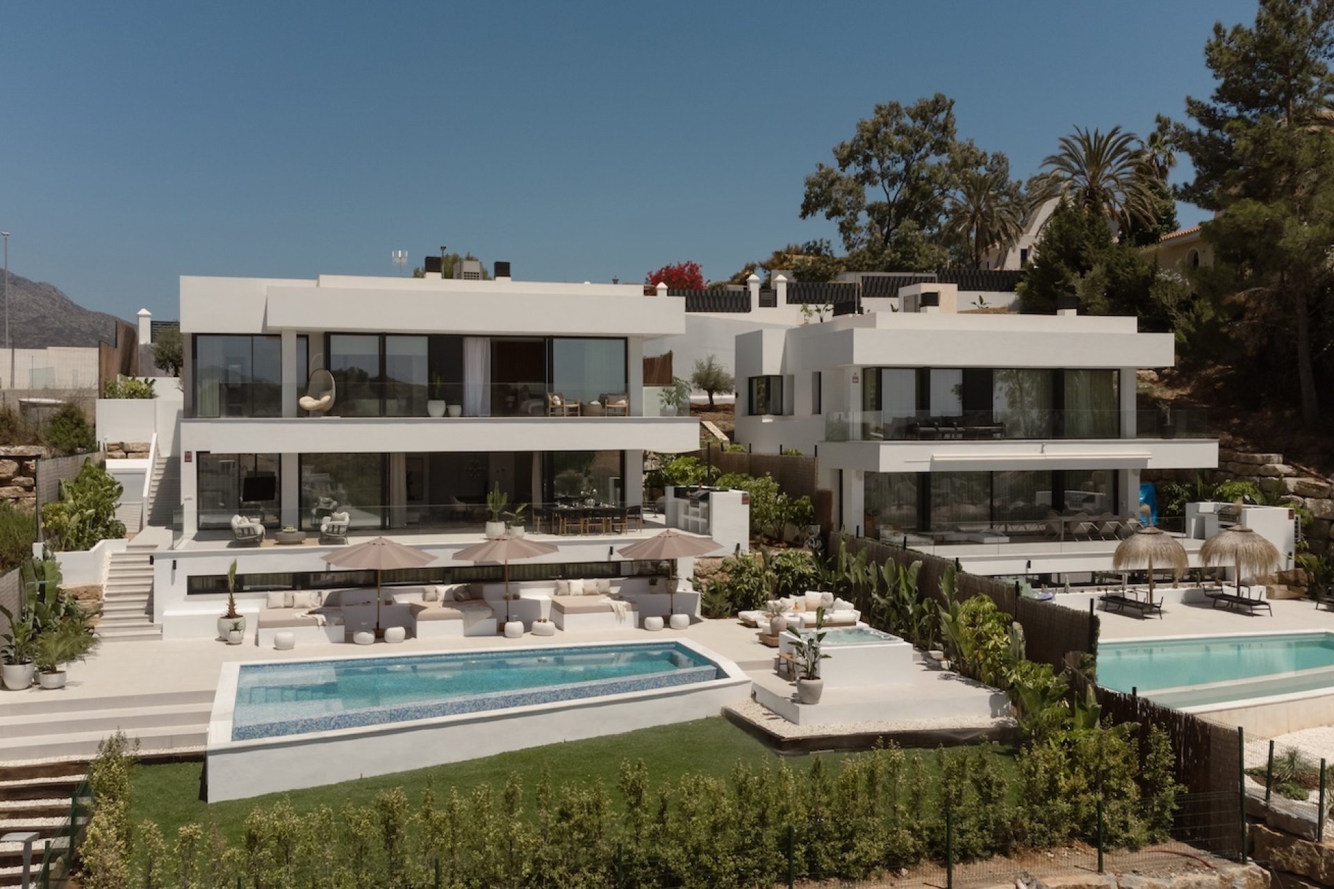 Resale - Villa -
Marbella - Nueva Andalucía