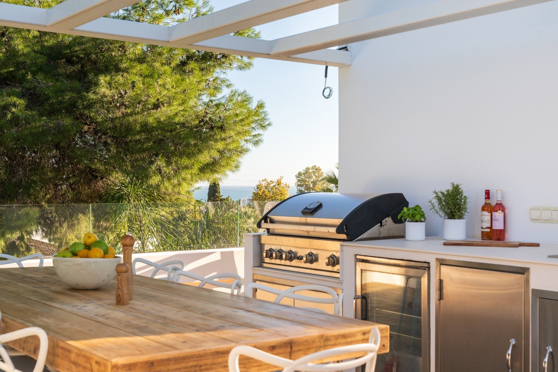 Resale - Villa -
Marbella - Nueva Andalucía