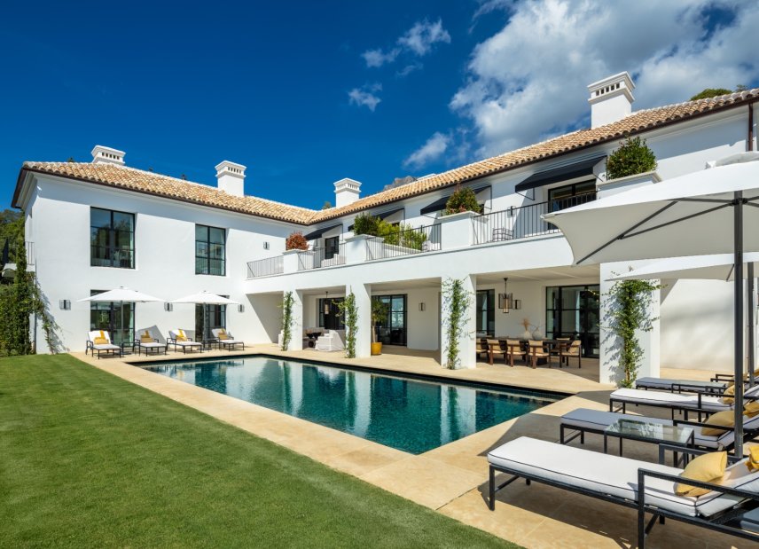 Resale - Villa -
Marbella - Sierra Blanca