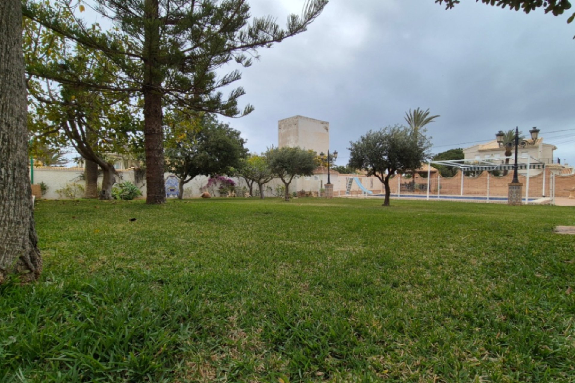 Resale - Villa -
Orihuela - Costa Blanca