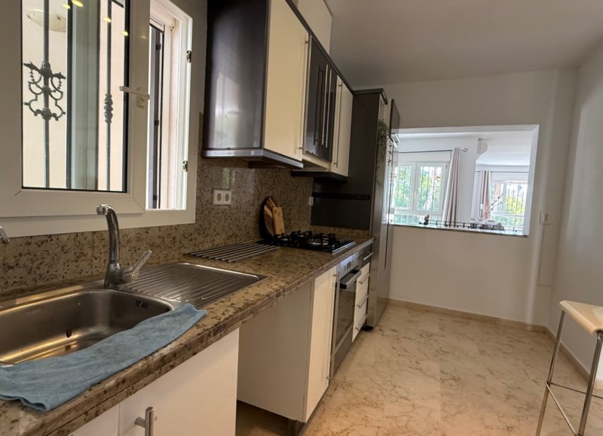 Resale - Villa -
Orihuela - Costa Blanca