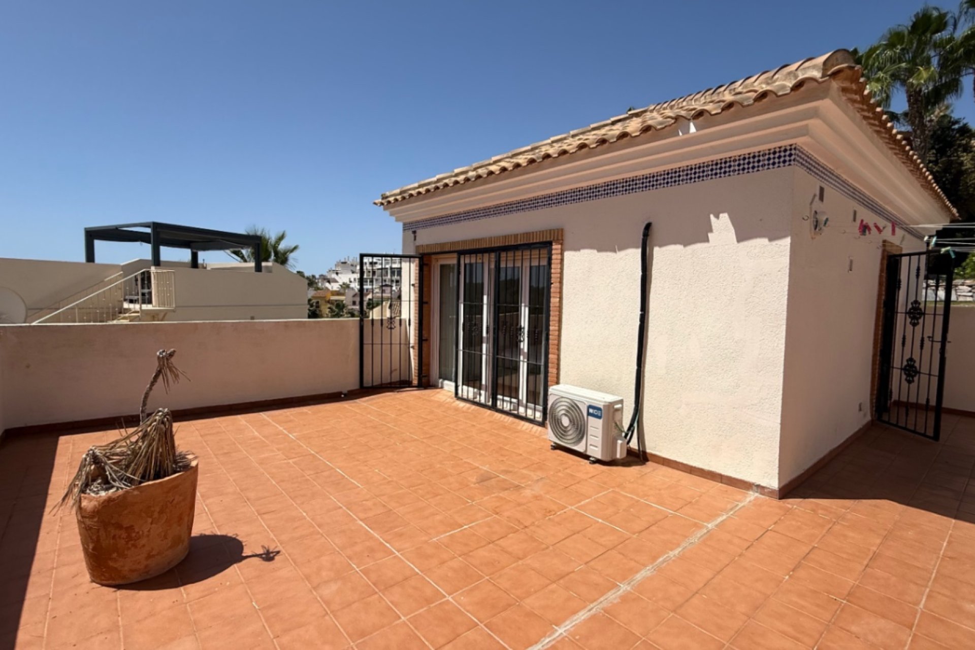 Resale - Villa -
Orihuela - Costa Blanca