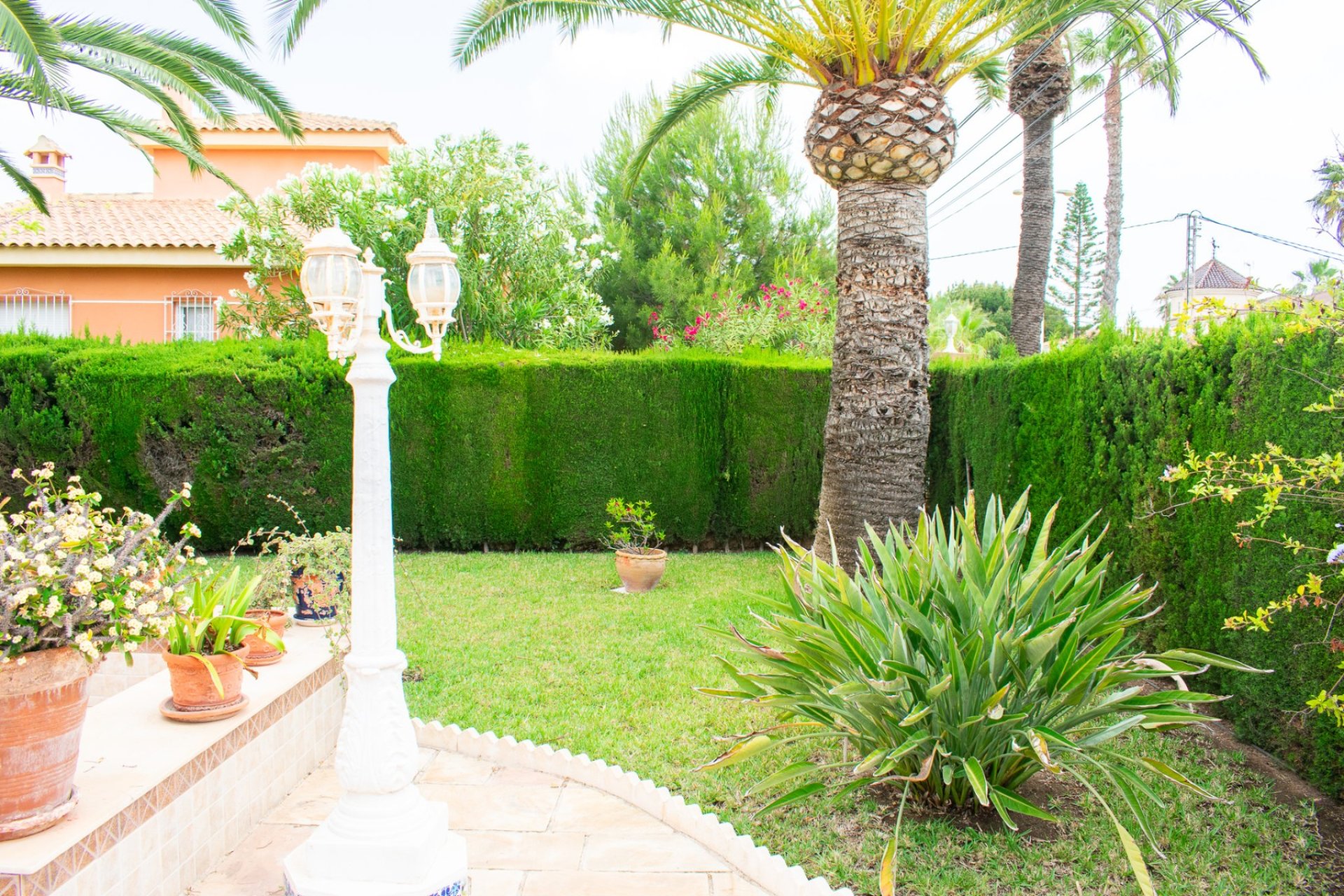 Resale - Villa -
Orihuela Costa - Cabo Roig