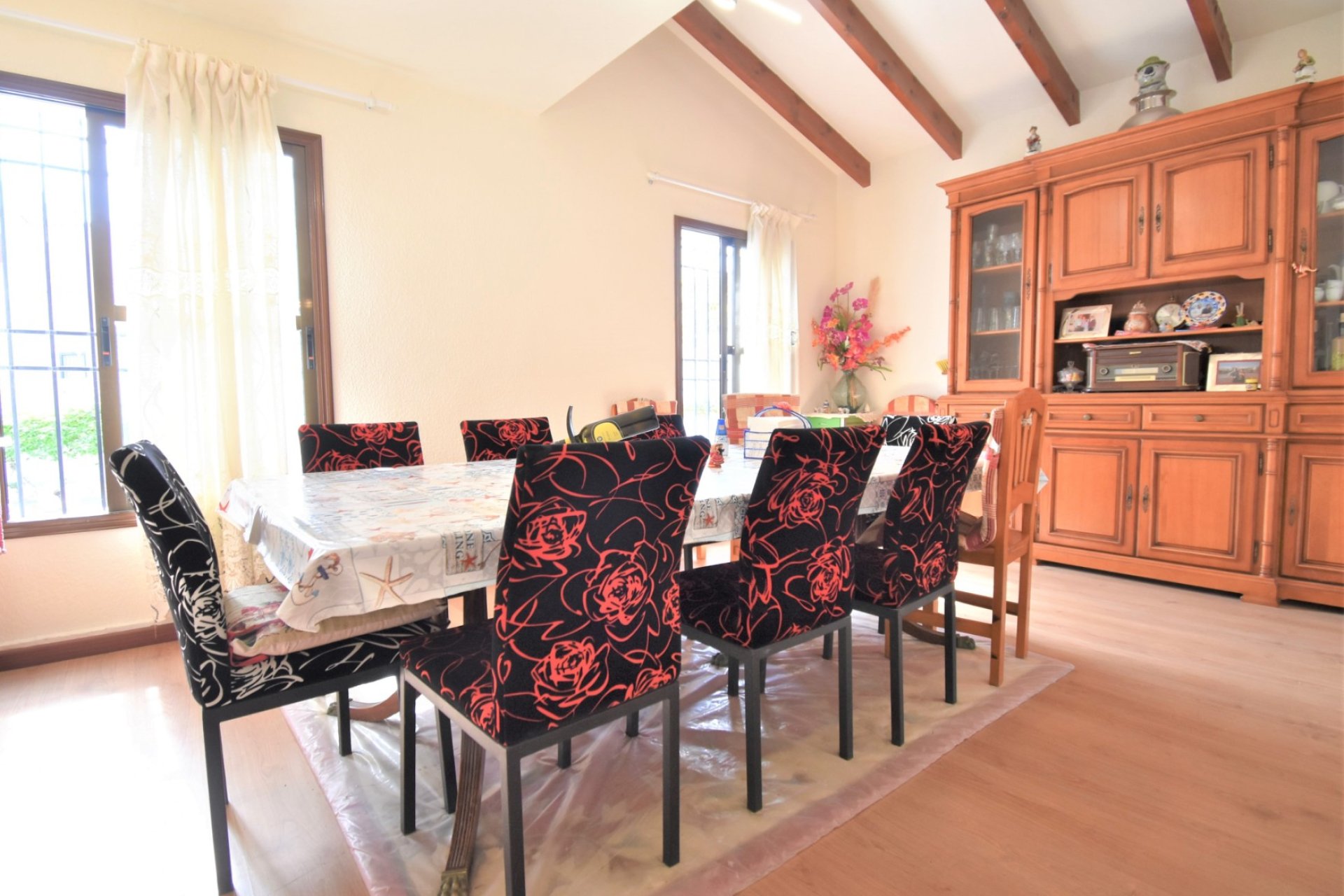 Resale - Villa -
Orihuela Costa - Villamartín