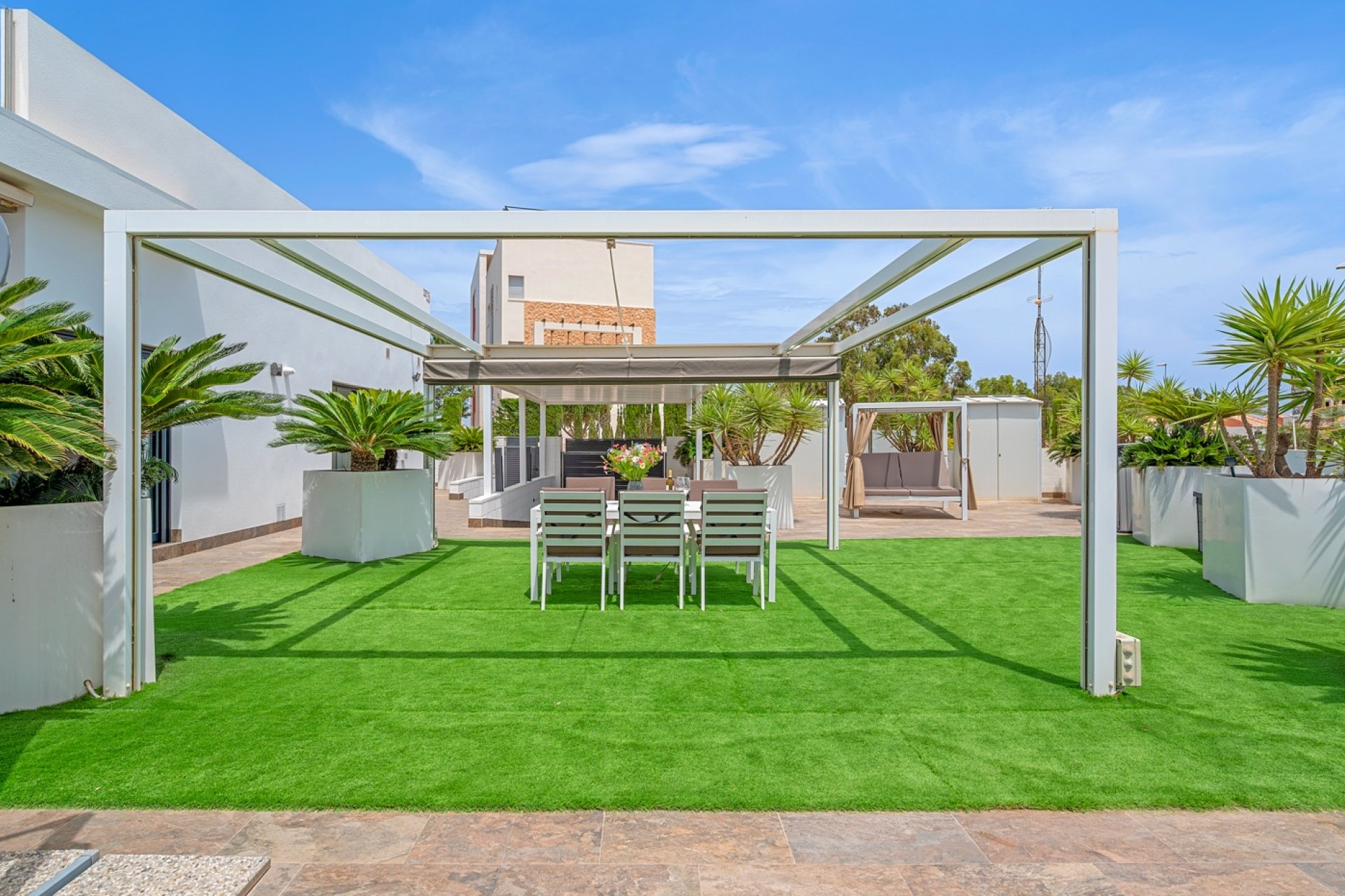 Resale - Villa -
Orihuela Costa - Villamartín