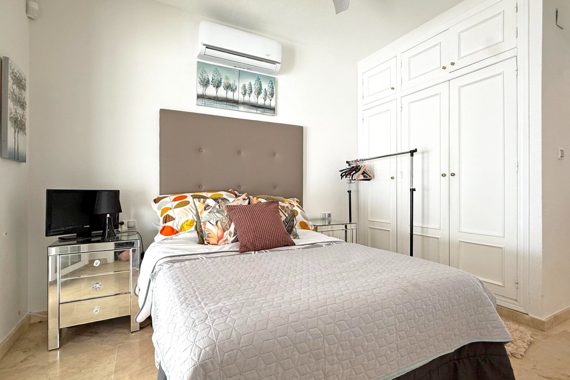Resale - Villa -
Orihuela Costa - Villamartín