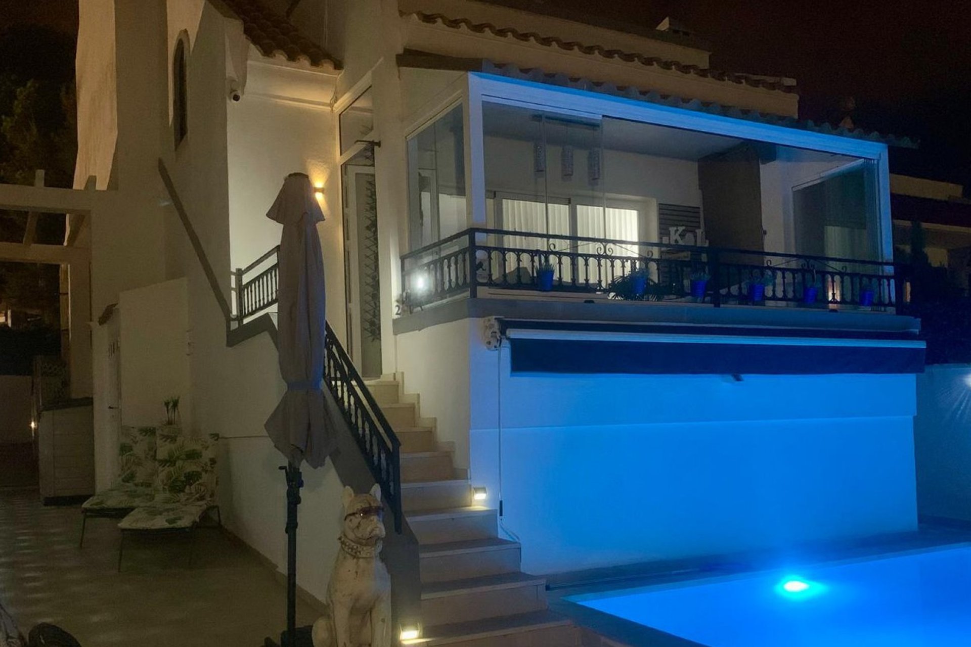 Resale - Villa -
Orihuela Costa - Villamartín