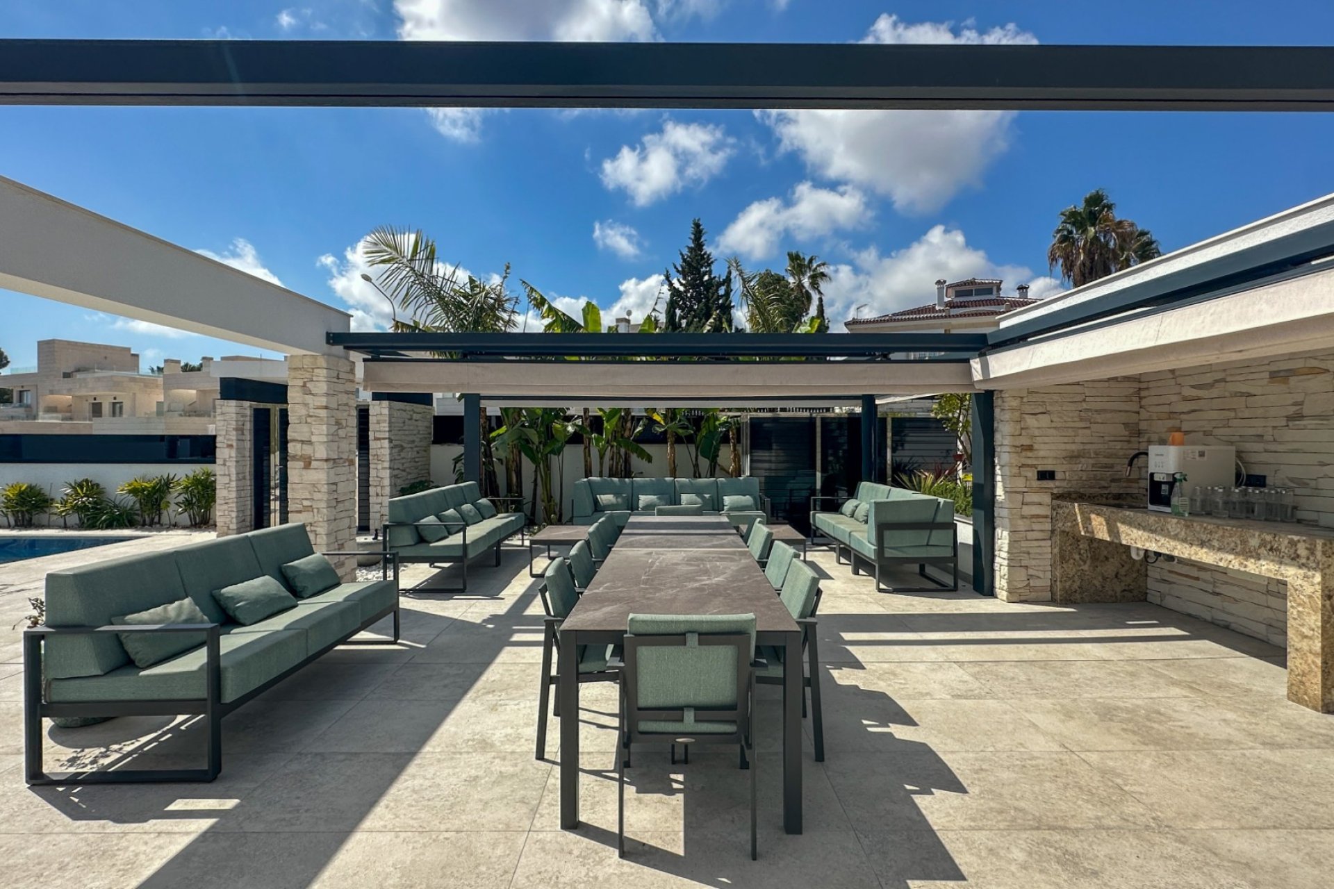 Resale - Villa -
Orihuela Costa - Villamartín