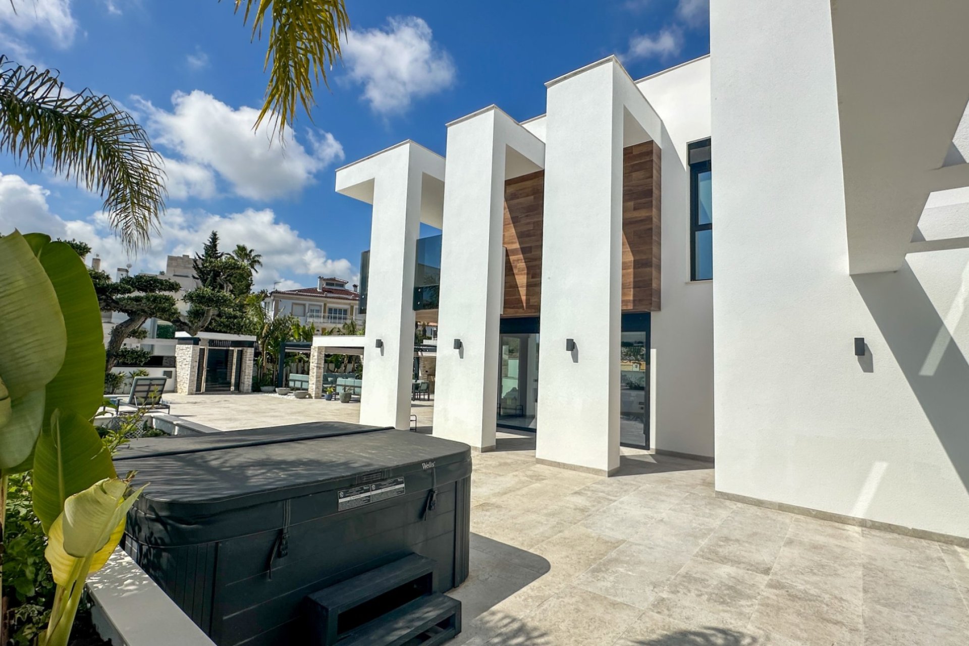 Resale - Villa -
Orihuela Costa - Villamartín